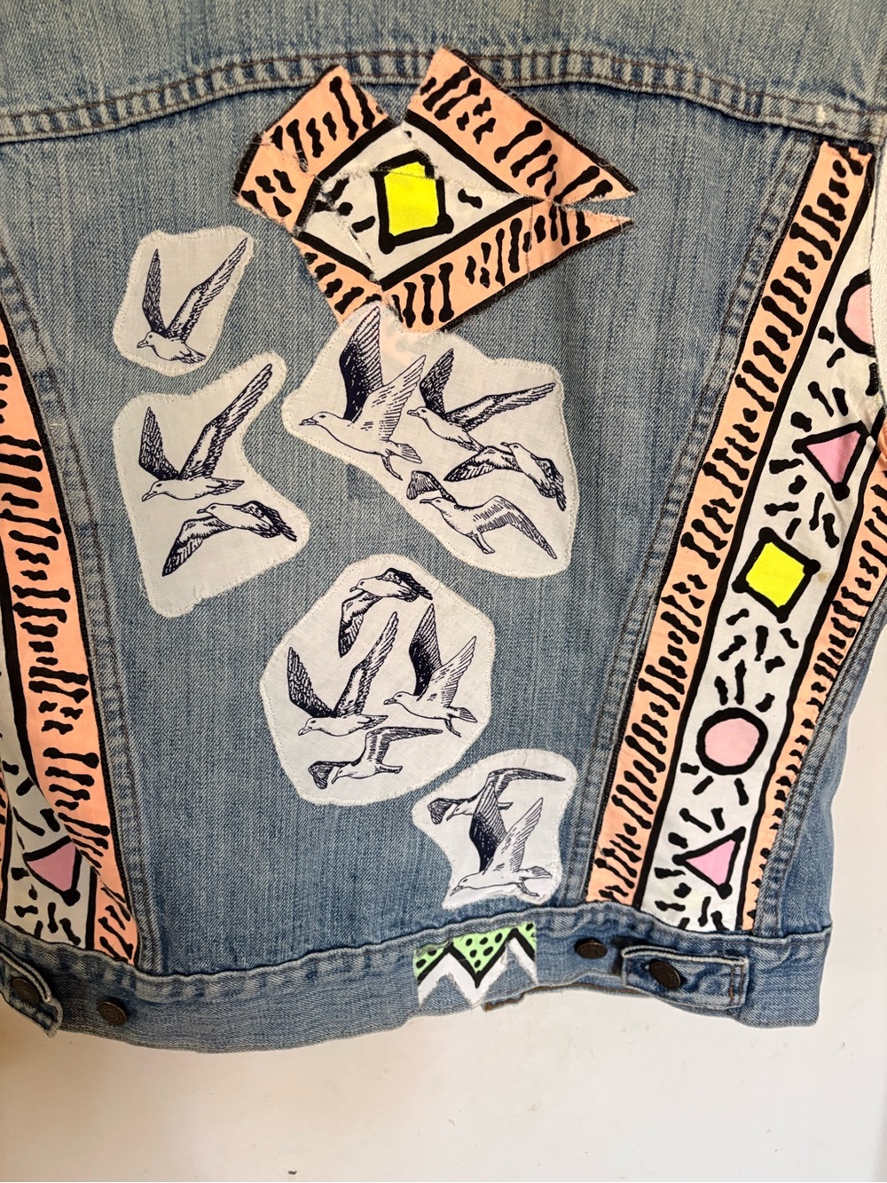 Levi's Light Blue Denim Jacket with Branded Snap - Picture 4 of 7